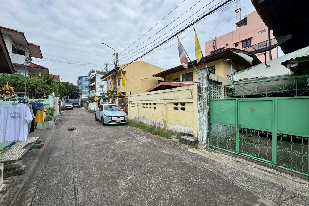 LINE_ALBUM_No.6800151 ลาดพร้าววังหิน47_251125_13