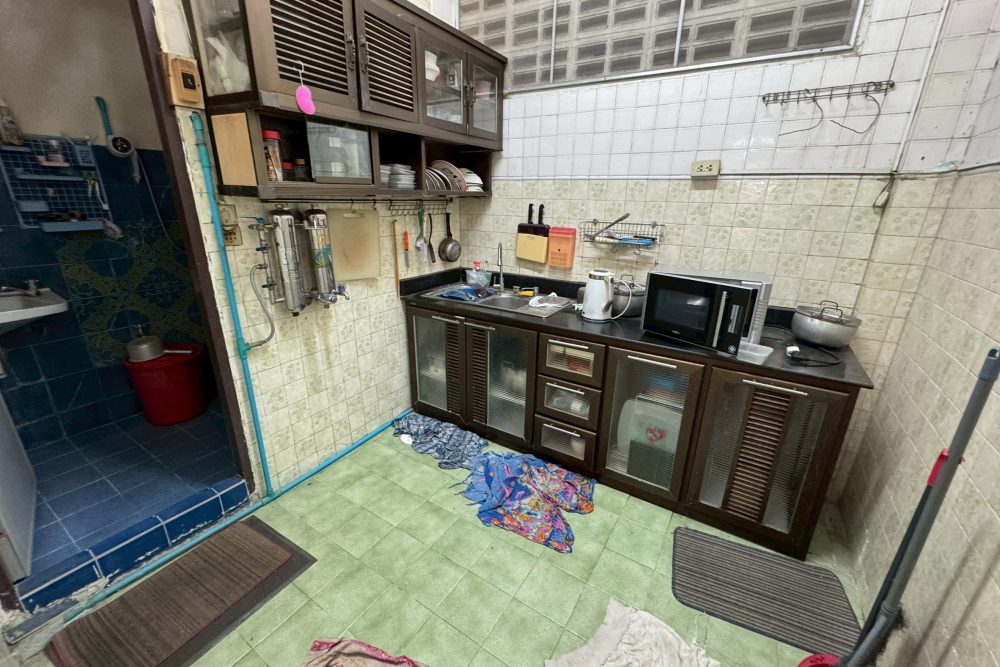 LINE_ALBUM_No.6800162_251224_11