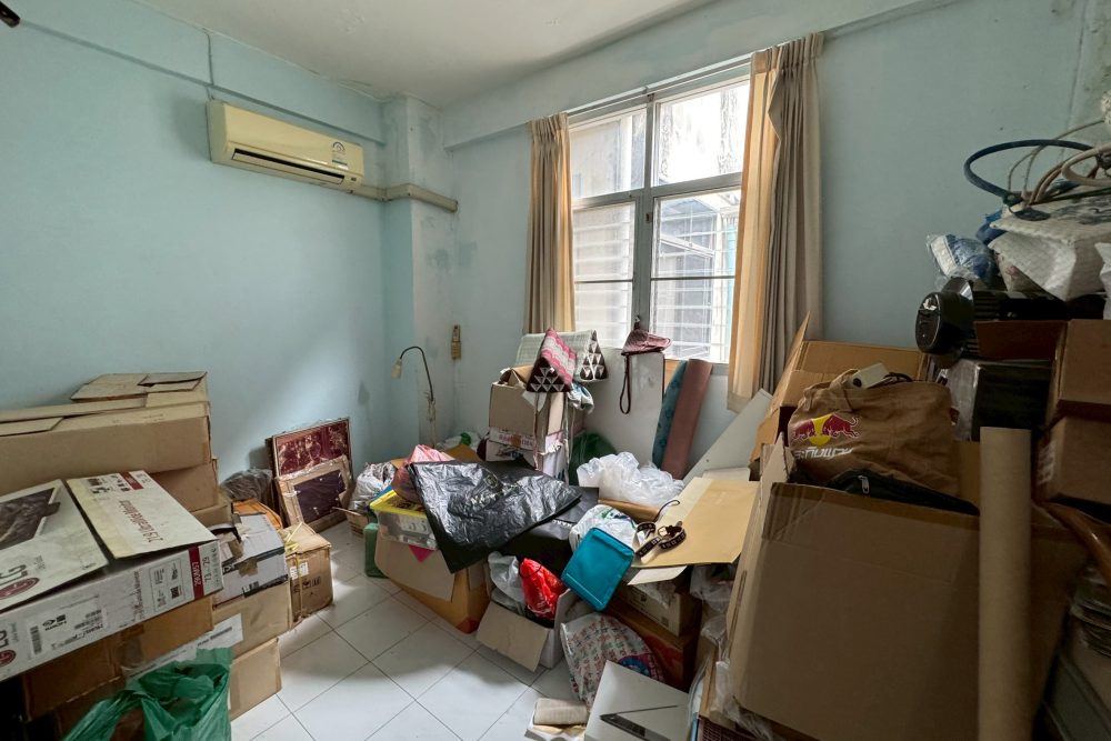 LINE_ALBUM_No.6800162_251224_3