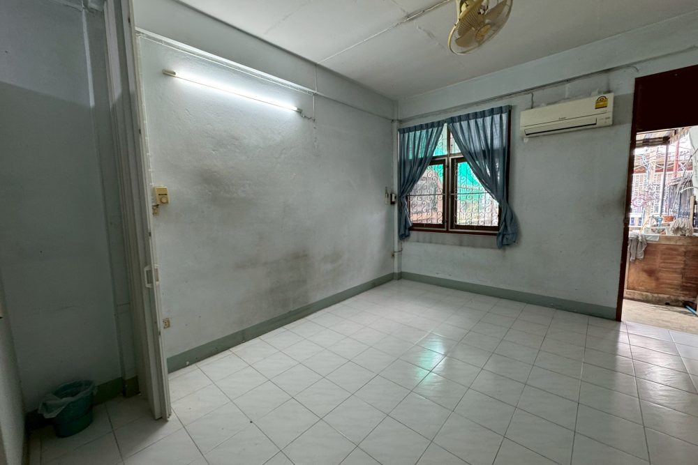 LINE_ALBUM_No.6800162_251224_8