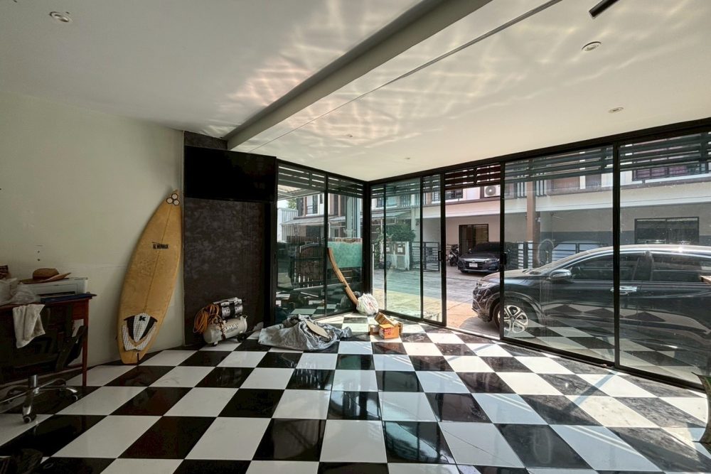 LINE_ALBUM_No.6900016_260128_9