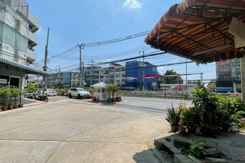 LINE_ALBUM_No.6900173_260404_4