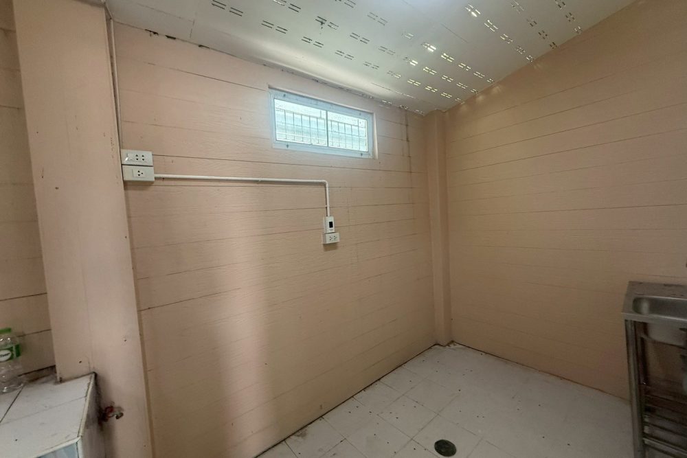 LINE_ALBUM_No.6900175_260331_12