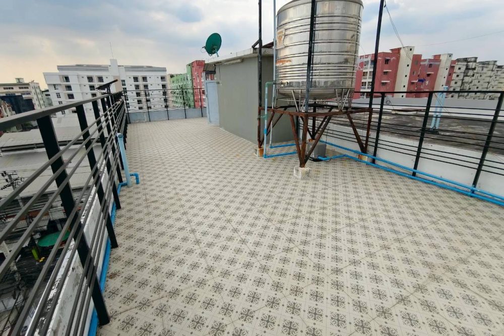 LINE_ALBUM_No.6900176_260207_30