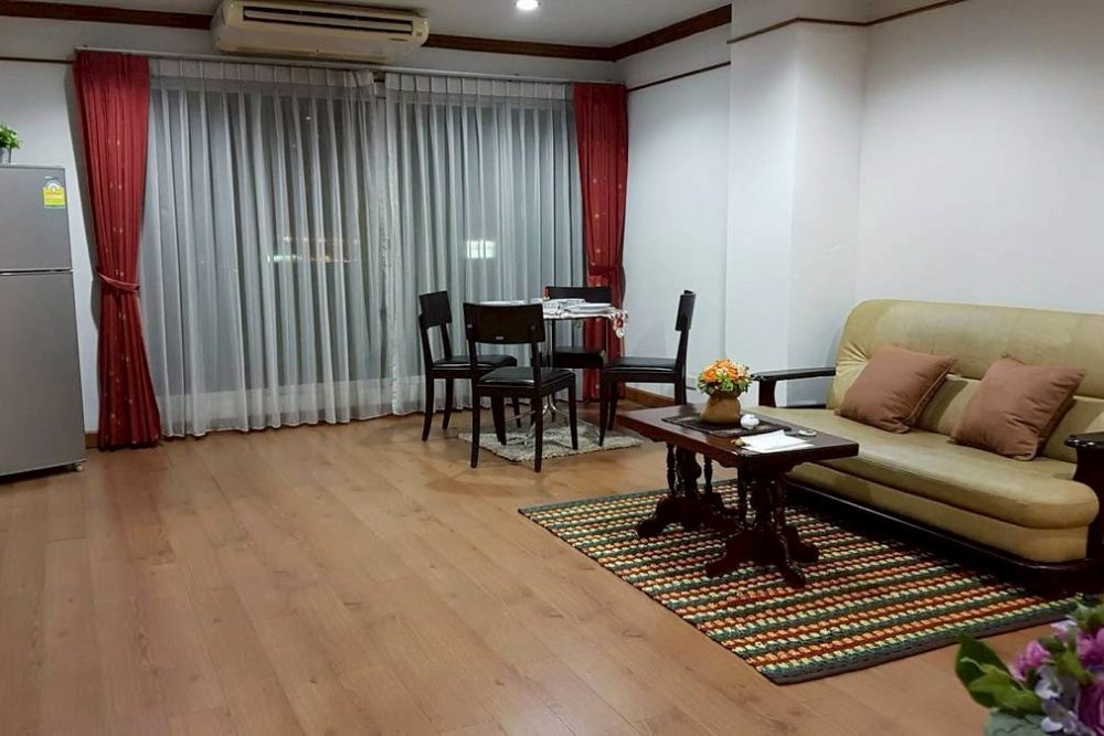 LINE_ALBUM_No.6900211_260404_10