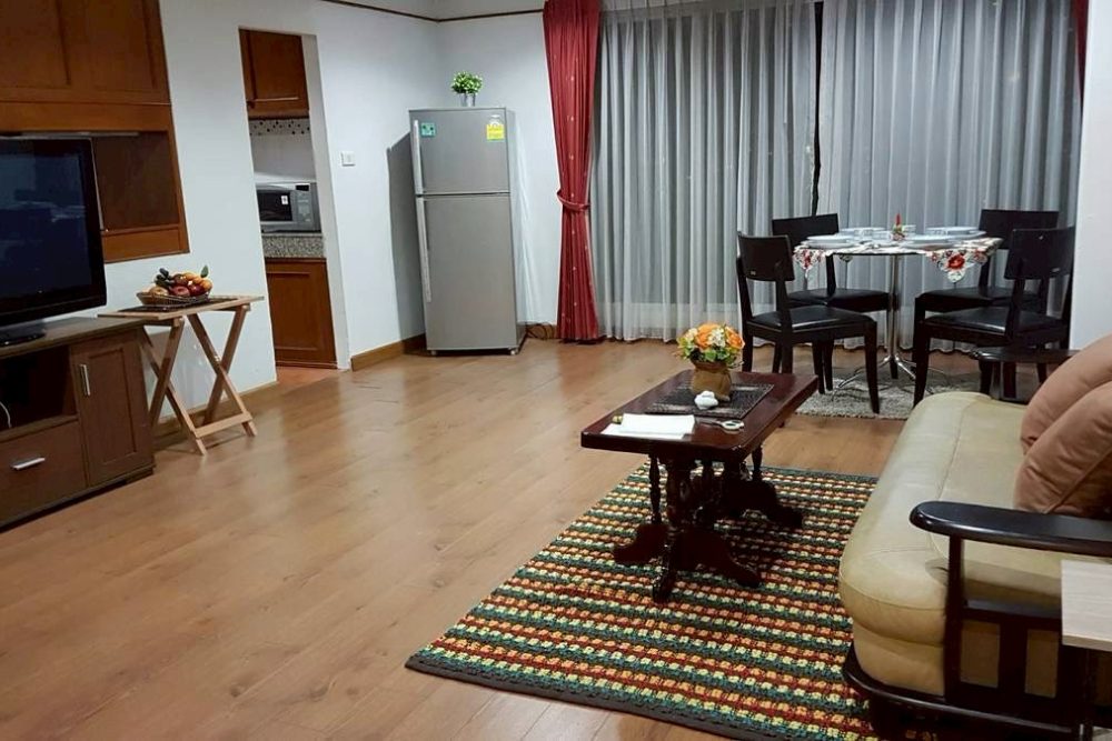 LINE_ALBUM_No.6900211_260404_9