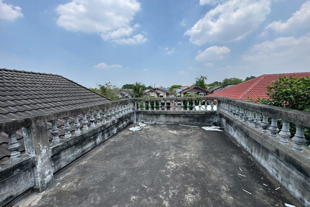 LINE_ALBUM_No.6900215_260427_1